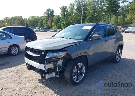 2021 Jeep Compass Limited 4X4 from USA, damaged, VIN 3C4NJDCB2MT570386